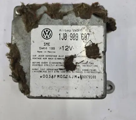 Volkswagen PASSAT B5 Airbag control unit/module 1J0909607 5WK4199 436970208