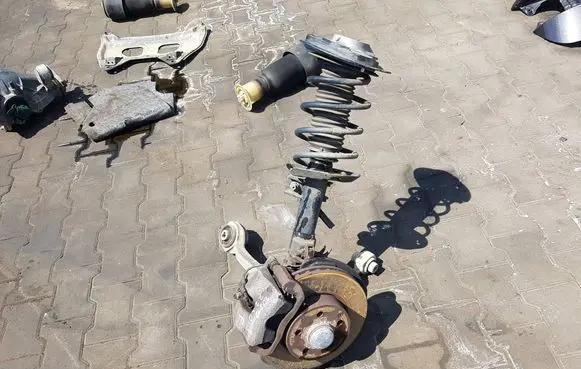 Mercedes-Benz E W212 Front suspension assembly kit set A2123208738IAUTOPI A2123208738