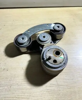 Peugeot 508 Alternator belt tensioner