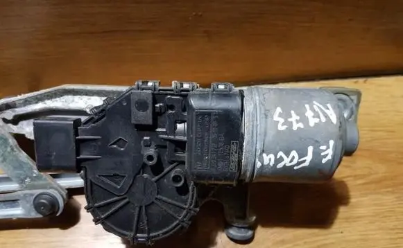 Ford Focus Wiper motor 0390241732