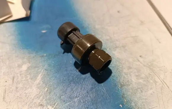 Air conditioning (A/C) pressure sensor