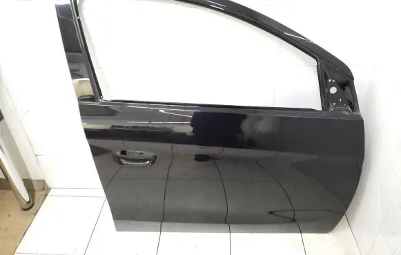 Mitsubishi Space Star Front door