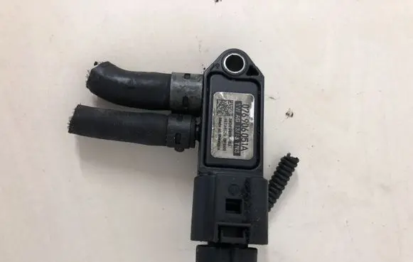 Seat Toledo III (5P) Exhaust gas pressure sensor 076906051A 20DPS090 19734525