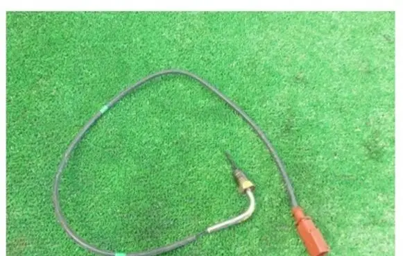 Volkswagen PASSAT CC Exhaust gas temperature sensor 03L906088BH