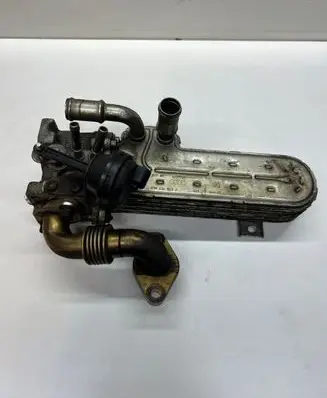 Volkswagen Golf V EGR valve cooler 03G131513J 3239787