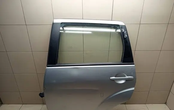 Mitsubishi Outlander Rear door 