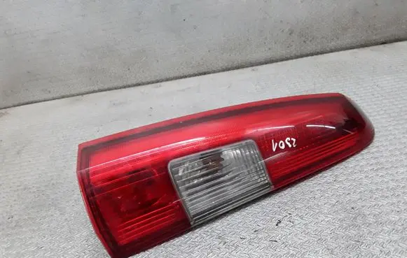 Volvo V70 Rear/tail lights 9154493ECE