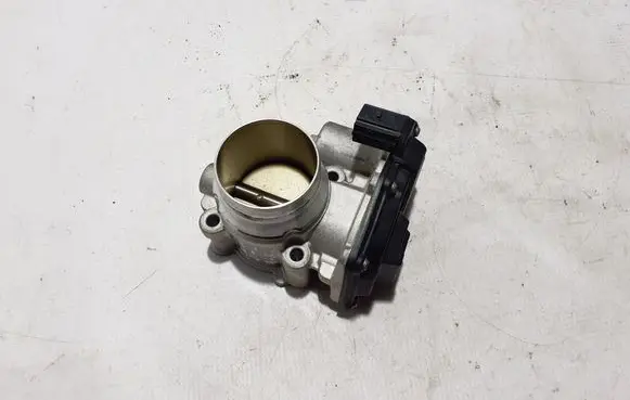 Volvo XC40 Throttle valve 31465702