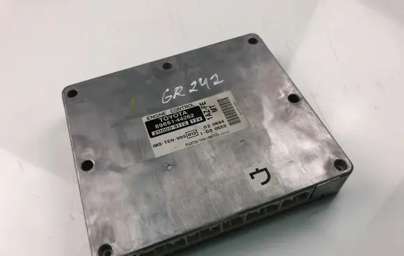 Toyota Avensis Verso Engine control unit/module ECU 8966144262