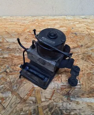 Audi A3 S3 8L ABS Pump 1C0907379C