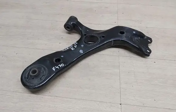 Toyota Auris E180 Front upper control arm/wishbone 