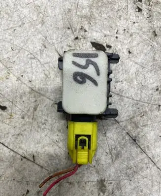 Mercedes-Benz ML W164 Airbag deployment crash/impact sensor 0038202826 250906 3402926