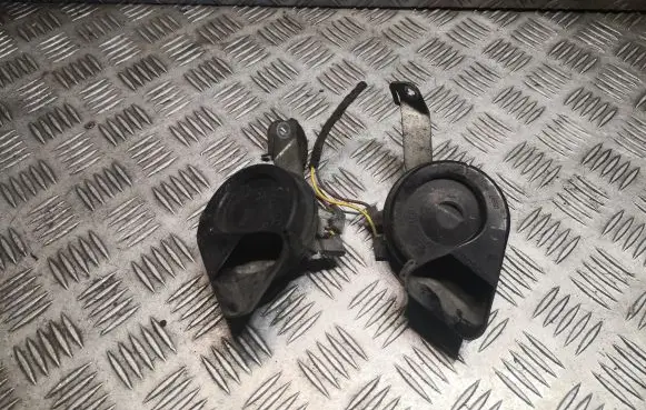Mercedes-Benz B W245 Horn signal 0055424220 A0055424220