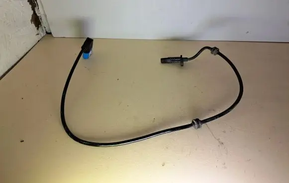 Mercedes-Benz S W222 ABS rear brake sensor A2229059905 2229059905