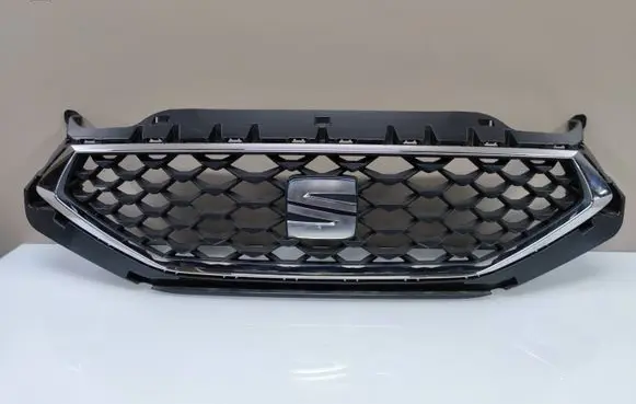 Seat Leon IV Front bumper upper radiator grill 5FA853651E