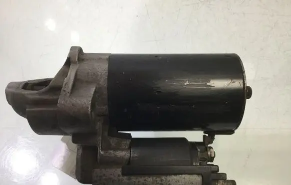 Audi A4 S4 B6 8E 8H Starter motor 078911023D