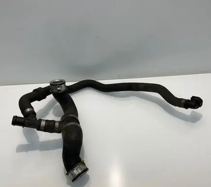 Mercedes-Benz C W204 Engine coolant pipe/hose A2045018282 2045018282 BL625L241