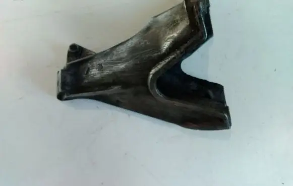 Audi A4 S4 B6 8E 8H Engine mounting bracket 8E0199308D