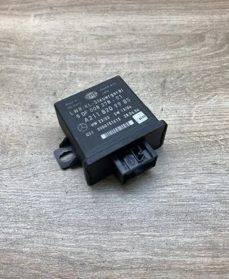 Mercedes-Benz E W211 Light module LCM A2118209985 5DF008278