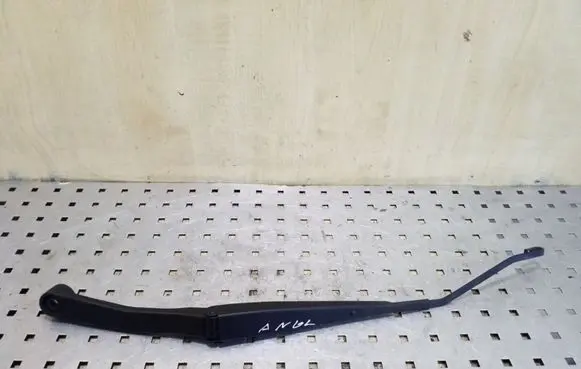 Subaru Forester SG Front wiper blade arm