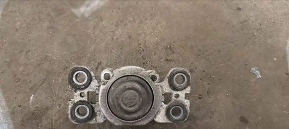 Volvo XC60 Engine mount bracket 31316876