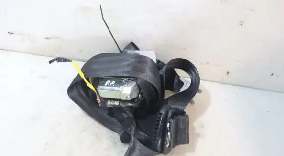 Alfa Romeo Mito Front seatbelt