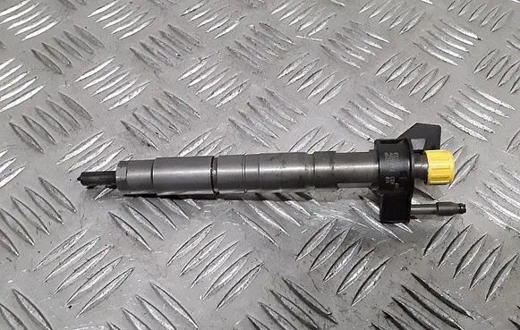 BMW 3 E92 E93 Fuel injector 0445116024 780542801