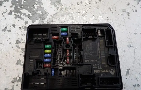 Renault Captur II BSM Control unit 284B67877R