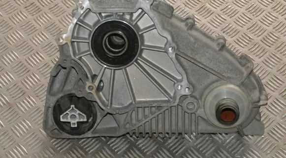 BMW X5 E70 Gearbox transfer box case 