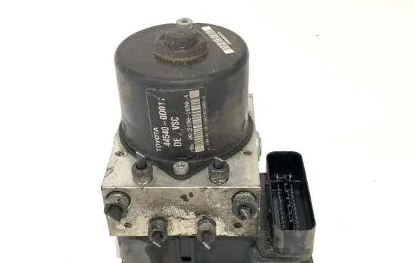 Toyota Yaris ABS Pump 44540-0D011