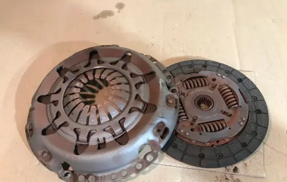 Peugeot 107 Clutch set kit 1190126 d190 319017210