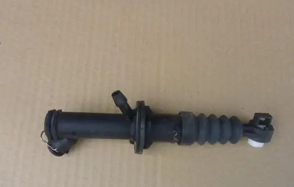Renault Clio IV Clutch slave cylinder 306100413R
