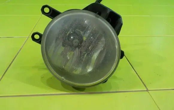 Toyota Avensis T270 Front fog light 90008497 XP260
