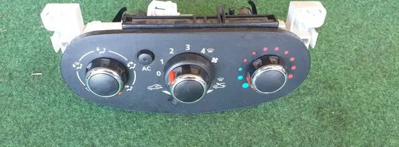 Dacia Dokker Climate control unit 5P3743000