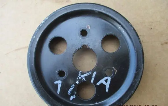KIA Rio Crankshaft pulley KOOPOMPYWODYKIA14