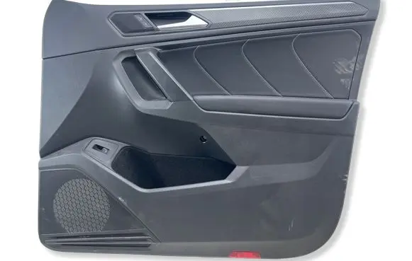 Volkswagen Tiguan Front door card panel trim 5NN867012