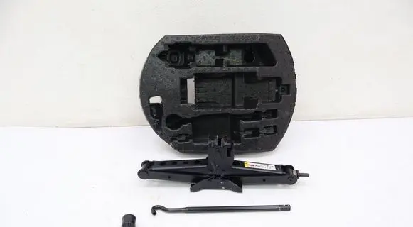 Jeep Grand Cherokee Glove box in trunk 68145664AB