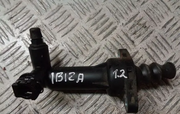 Seat Ibiza IV (6J,6P) Clutch slave cylinder 6Q0721261F