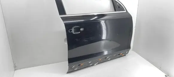 Audi Q7 4L Front door