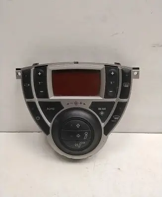 Peugeot 807 Climate control unit 14011592ZD F011500074 A83014100