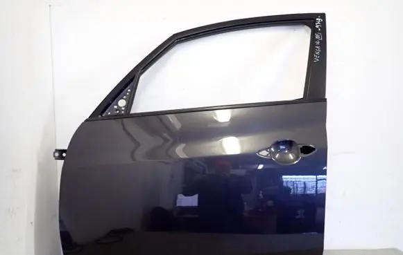 KIA Venga Rear door 