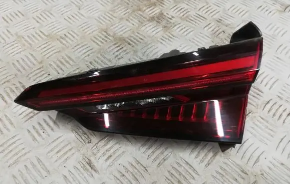 Audi A5 Rear/tail lights set 8W6945094J 636000 636532