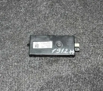 BMW X5 F15 Aerial antenna amplifier 9334691