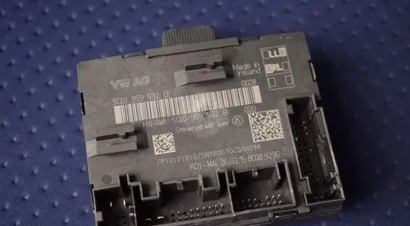 BMW X5 F15 Door control unit/module 5Q0959592B
