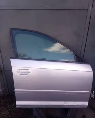 Audi A3 S3 8P Front door