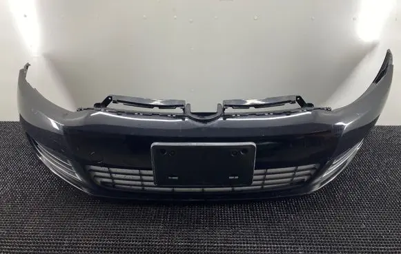Volkswagen Golf VI Front bumper