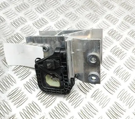 BMW 5 G60 G61 Radiator support slam panel bracket 9463973 5A18812