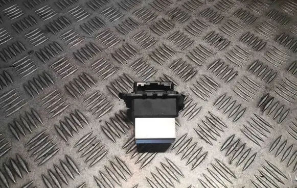Heater blower motor/fan resistor