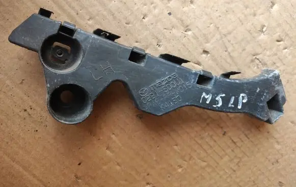 Mazda 5 Front bumper mounting bracket C291500U1