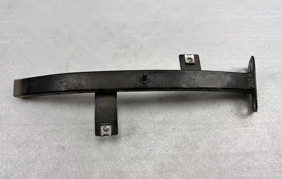 Audi A8 S8 D4 4H Fender mounting bracket 4H0821394